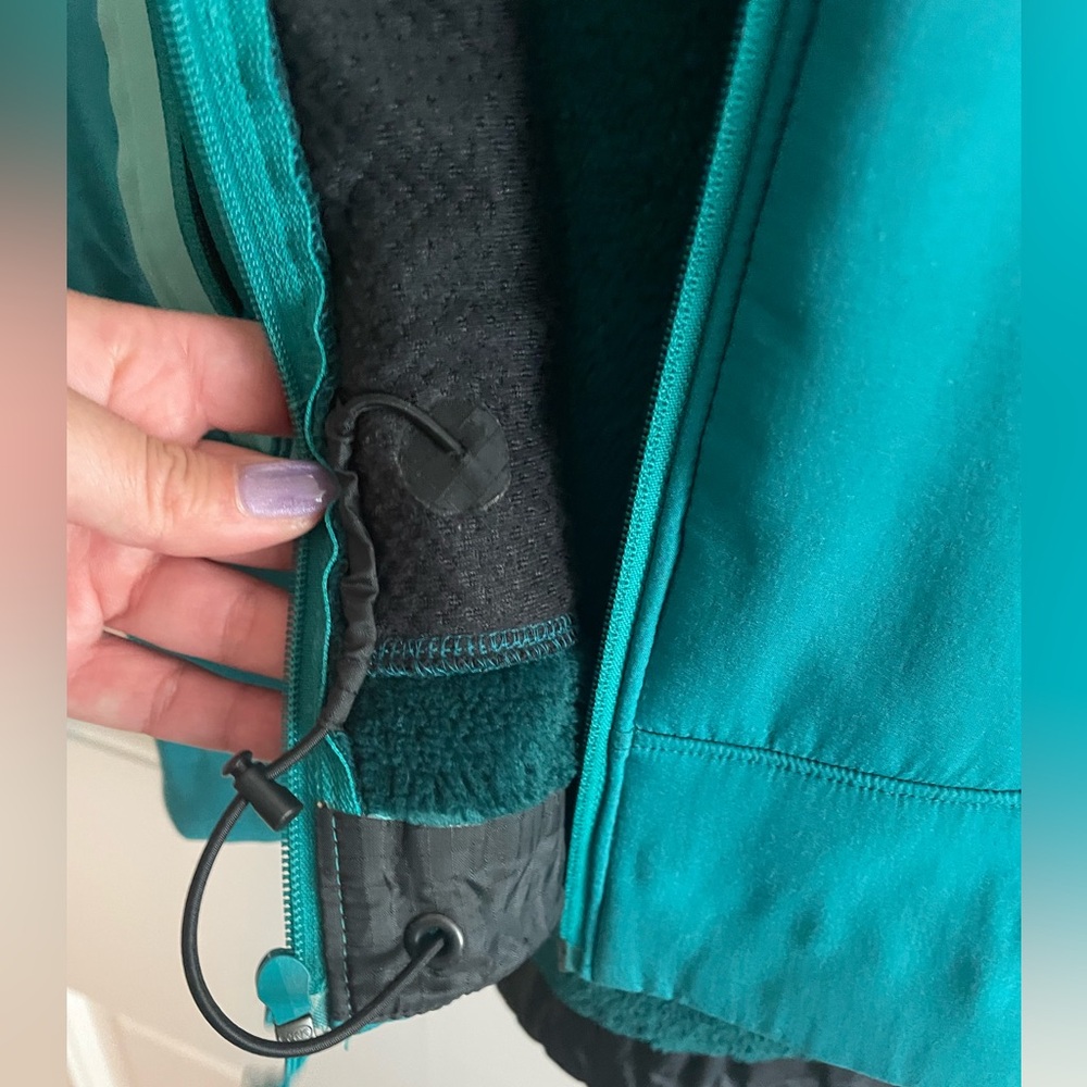 Arc'teryx Women's Green Winter Jacket size small - Picture 8 of 10